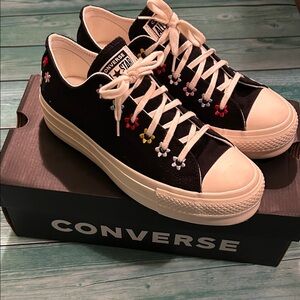 Converse Black Canvas Sneakers with Floral Embroidery. NWB